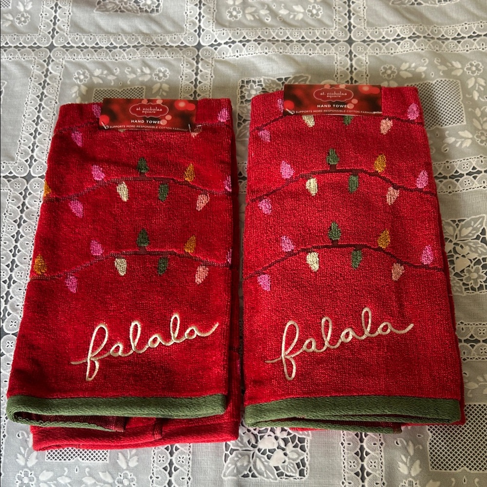 Kohl's Red 'falala' Holiday Hand Towels with Multicolor Lights (Set of 2)